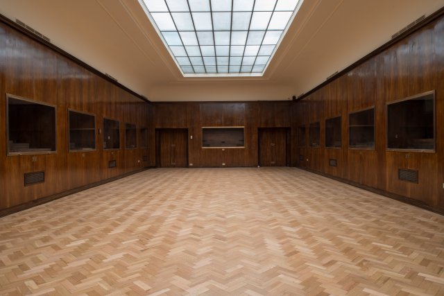 An empty room 